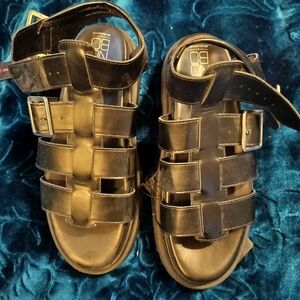 Nwt time and Tru chunky faux leather sandals
